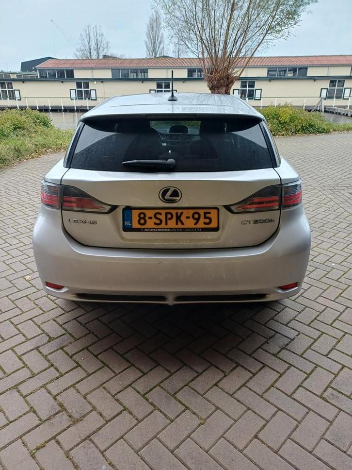 Lexus CT-H 200H 1.8 Hybrid 2013 Grijs, Auto's, Lexus, Particulier, CT-H, ABS, Achteruitrijcamera, Airbags, Airconditioning, Hybride Elektrisch/Benzine