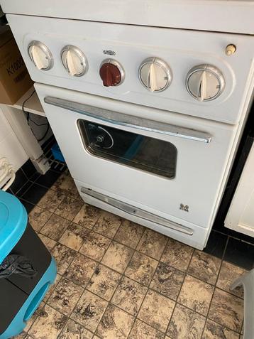 Etna Vintage Gasfornuis met Oven beschikbaar voor biedingen