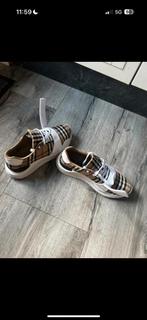 Burberry sneakers maat 42, Ophalen of Verzenden, Zo goed als nieuw, Sneakers of Gympen