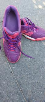 Asics hockey schoenen 41,5 (42,5) paars, Sport en Fitness, Hockey, Ophalen of Verzenden, Zo goed als nieuw, Schoenen