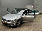 Volkswagen Passat 1.4 TSI GTE Highline / NAVI MULTIE MEDIA /, Auto's, Volkswagen, Gebruikt, Euro 6, 1622 kg, Hybride Elektrisch/Benzine