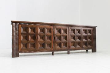 Vintage Spaans Brutalist Sideboard dressoir  beschikbaar voor biedingen