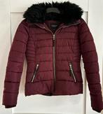 Bordeaux winterjas met bontkraag, Kleding | Dames, Jassen | Winter, Overige kleuren, Ophalen of Verzenden, Coolcat, Maat 34 (XS) of kleiner