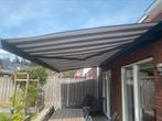 Elektrische Luxaflex Infini knikarm-zonnescherm (6 x 3,5), Tuin en Terras, 450 cm of meer, Elektrisch, Knikarmscherm, Zo goed als nieuw