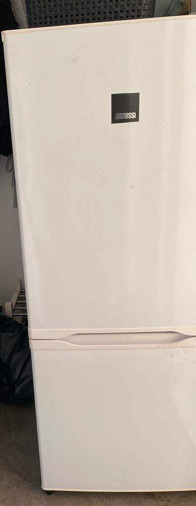 Koelkast met vriezer - Zanussi, Witgoed en Apparatuur, Koelkasten en IJskasten, Gebruikt, Met vriesvak, 100 tot 150 liter, 140 tot 160 cm
