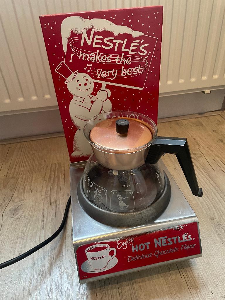 Nestle magic Wirl Chocolade dispenser., Ophalen