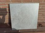 Mooi licht grijze vloertegel toilet, Doe-het-zelf en Verbouw, Tegels, Ophalen, 60 cm of meer, Nieuw, Minder dan 5 m²