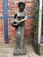 Grote fors lava stenen vrouw met kruik, hindoe beeld- XL, Tuin en Terras, Tuinbeelden, Ophalen of Verzenden, Nieuw, Steen, Mensenbeeld