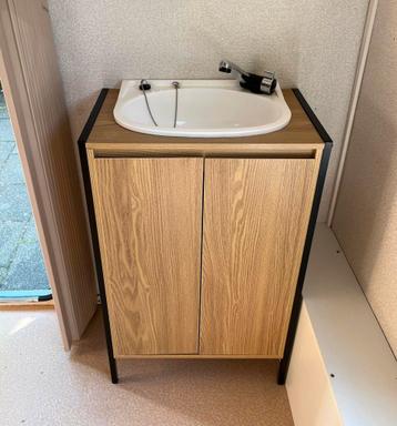 Caravan wastafel meubel beschikbaar voor biedingen