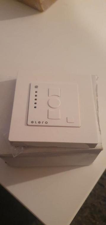 Elero 4 kanaals wandzender. beschikbaar voor biedingen