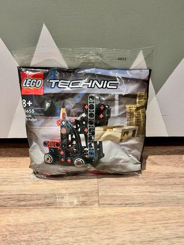 Lego technic 30655 - Forklift with Pallet beschikbaar voor biedingen