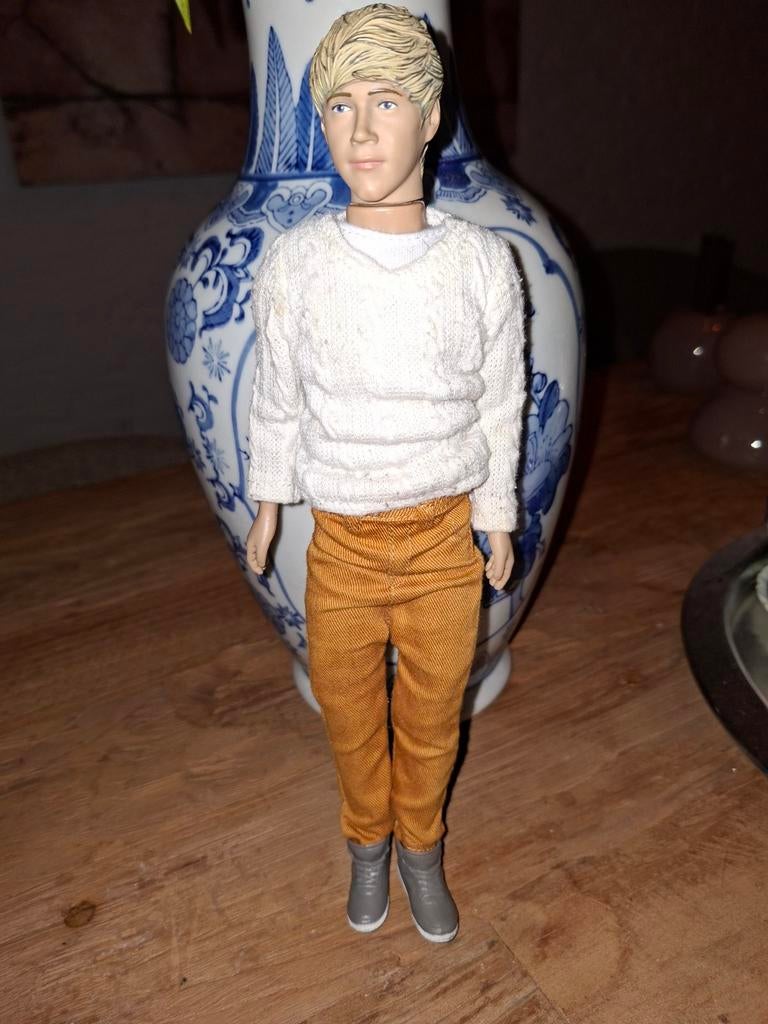Niall Horan One Direction Pop uit 2011, Ophalen of Verzenden, Zo goed als nieuw, Overige typen