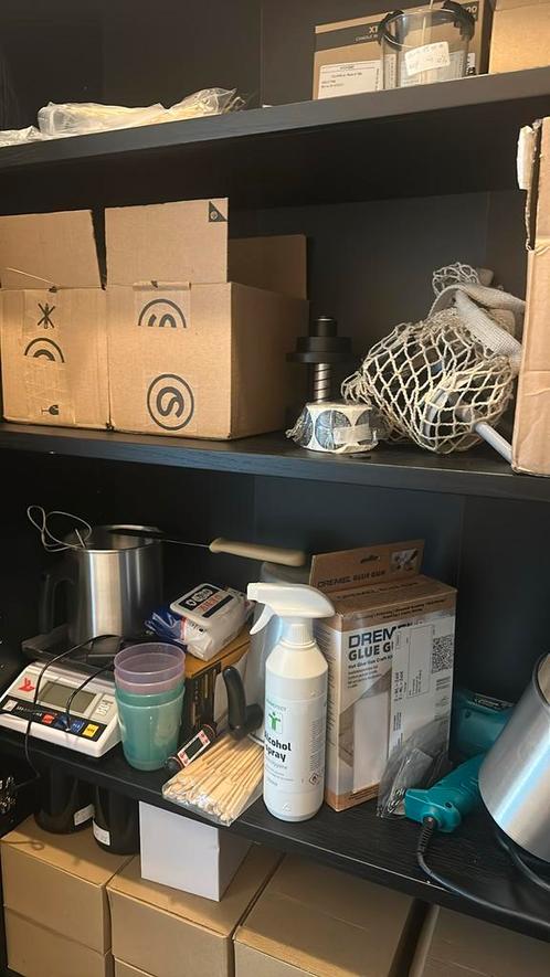 Alles in huis voor kaarsen maken, mag weg! van candle shack, Huis en Inrichting, Kasten | Stellingkasten, Nieuw, Ophalen