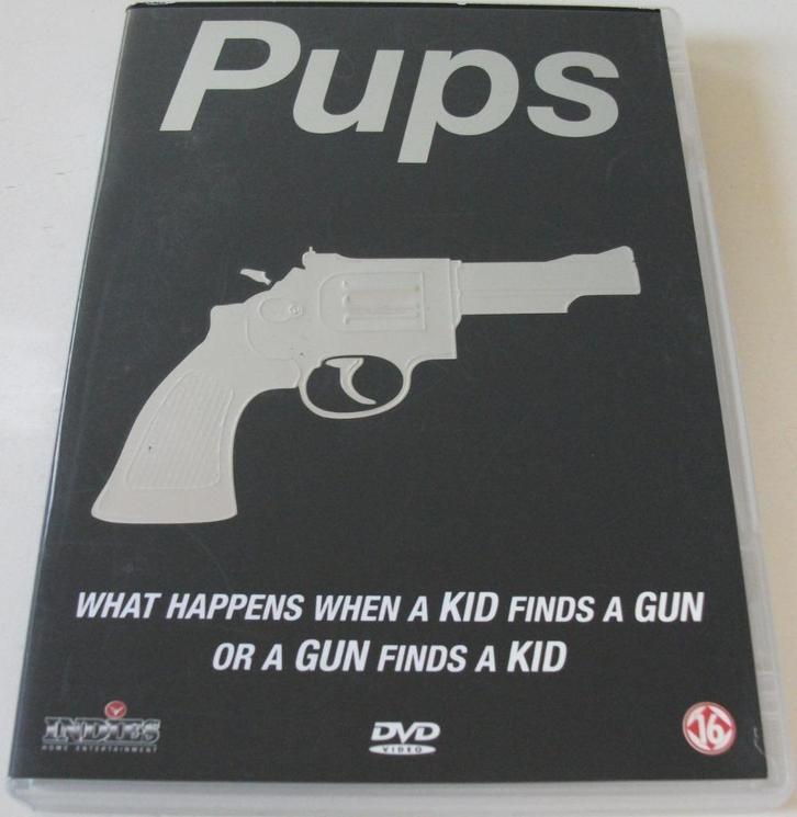 Dvd *** PUPS ***, Cd's en Dvd's, Dvd's | Thrillers en Misdaad, Zo goed als nieuw, Actiethriller, Vanaf 16 jaar, Ophalen of Verzenden