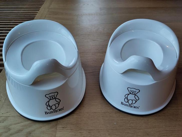 Baby potjes: 2x witte BabyBjorn & 1x wit met groene Ikea, Kinderen en Baby's, Badjes en Verzorging, Gebruikt, Overige typen, Overige merken