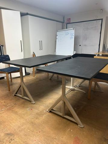 Ikea idasen bureau 160x80cm beschikbaar voor biedingen
