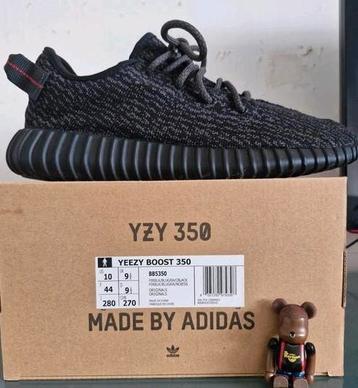 Yeezy 350 pirat black us10 eu44  beschikbaar voor biedingen