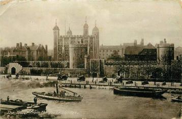 (381-162-029) London The Tower from the River beschikbaar voor biedingen
