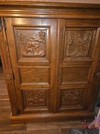 Antieke jachtkast met houtsnijwerk, Antiek en Kunst, Antiek | Meubels | Kasten, Ophalen of Verzenden
