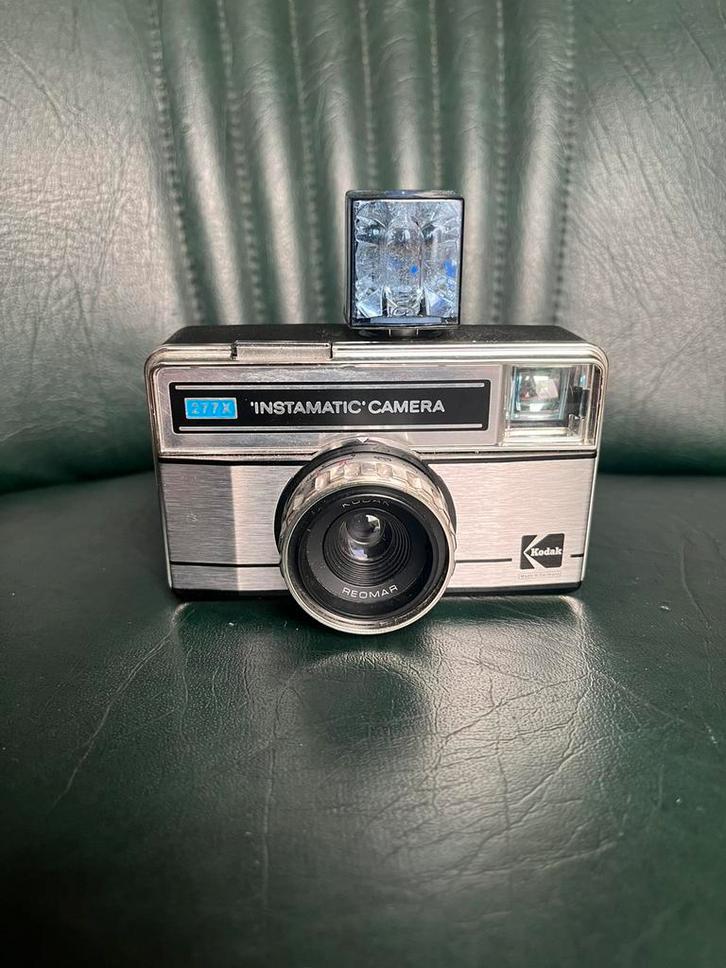 Kodak 277X Instamatic Camera + Sylvania flashcube, Audio, Tv en Foto, Fotocamera's Analoog, Zo goed als nieuw, Compact, Kodak