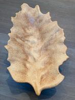 Vintage Schaal in Bladvorm, Huis en Inrichting, Woonaccessoires | Schalen en Manden, Gebruikt, Porselein of Keramiek, Schaal, Ophalen of Verzenden