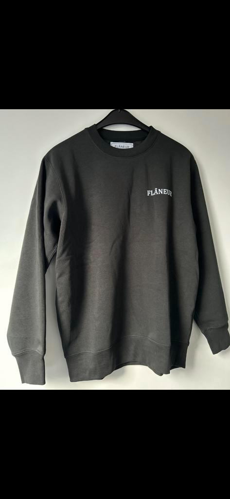 Flâneur Essential Logo Sweater - Zwart - Maat M, Kleding | Heren, Truien en Vesten, Nieuw, Maat 48/50 (M), Zwart, Ophalen of Verzenden