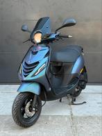 PIAGGIO ZIP 4T 2v 2018 BROM FULL OPTION, Fietsen en Brommers, Ophalen, Maximaal 45 km/u, Zip, Zo goed als nieuw