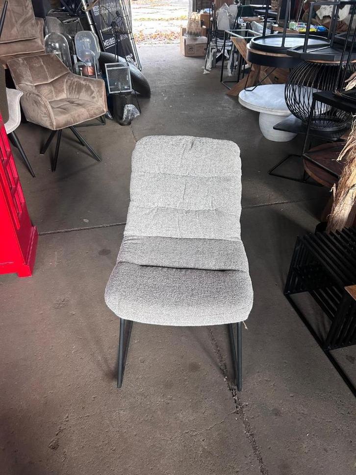 Eetkamerstoel lichtgrijs kunststof !outlet korting!, Huis en Inrichting, Stoelen, Nieuw, Eén, Kunststof, Metaal, Grijs, Ophalen