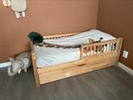 Peuterbed Petitpuk, Kinderen en Baby's, Kinderkamer | Bedden, Ophalen, 70 tot 85 cm, 140 tot 160 cm, Zo goed als nieuw