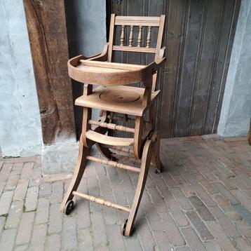 Prachtig oude antiek houten kinderstoel schommelstoel Etage3