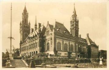(301-056-033) Den Haag Vredespaleis beschikbaar voor biedingen