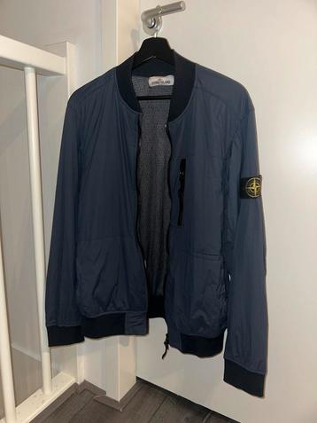 Stone Island Tussenjas Maat S (valt als M) beschikbaar voor biedingen