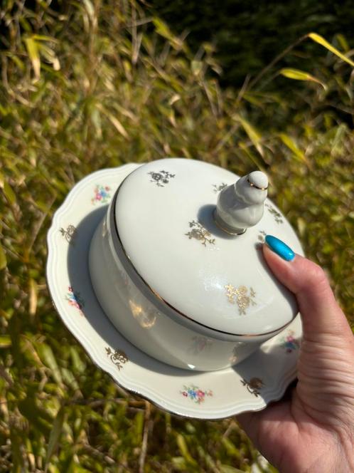 Botervloot porselein bloemetjes goud,vintage,zgan, Antiek en Kunst, Antiek | Servies compleet, Ophalen of Verzenden