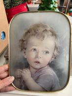 vintage schilderijtje kind achter glas, Ophalen of Verzenden