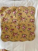 Quilt kussenhoezen 2x geel roosjes bloemetjes, Ophalen of Verzenden, Geel, Vierkant