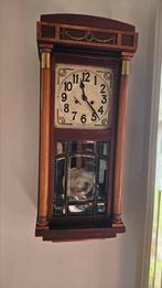 Diverse antieke klokken, Ophalen