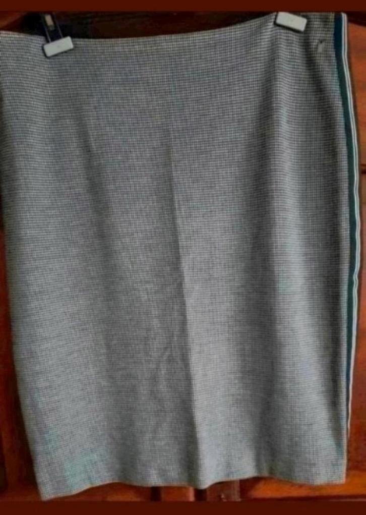 Zwarte tricot pied de poule rok Anna 44-46, Kleding | Dames, Rokken, Nieuw, Maat 46/48 (XL) of groter, Zwart, Onder de knie, Verzenden