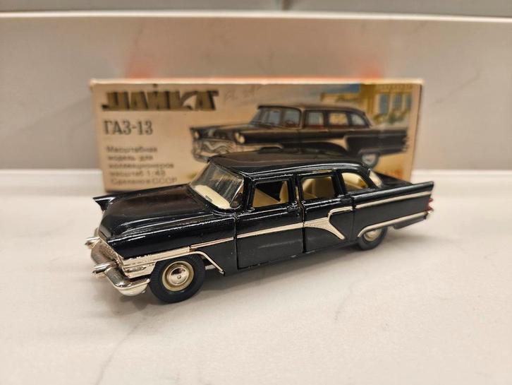 Chaika GAZ 13 A15 1980 Made in USSR CCCP Novoexport Tsjaika, Hobby en Vrije tijd, Modelauto's | 1:43, Gebruikt, Auto, Overige merken