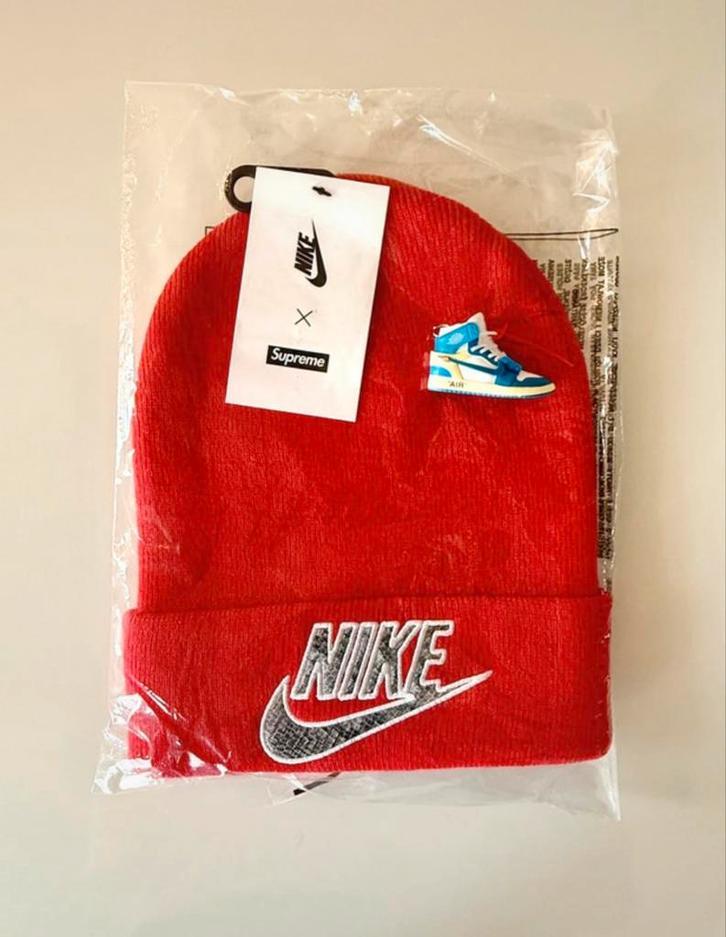 Nike x Supreme Muts - Nieuwstaat, Kleding | Heren, Mutsen, Sjaals en Handschoenen, Nieuw, Muts, Overige maten, Ophalen