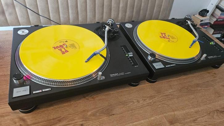 2x Technics SL-1210 MK2 in topstaat, Muziek en Instrumenten, Dj-sets en Draaitafels, Zo goed als nieuw, Draaitafel, Technics, Ophalen