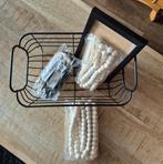 Draadstaal Mandje met Decoratie, Huis en Inrichting, Woonaccessoires | Schalen en Manden, Ophalen of Verzenden, Nieuw, Rechthoekig