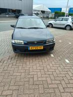 Mazda 323 1.5 P LX 1999 Blauw, Auto's, Mazda, 1489 cc, 4 cilinders, Origineel Nederlands, 1200 kg