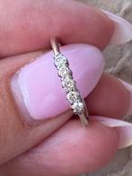 Witgouden ring met diamanten, Ophalen of Verzenden, Zo goed als nieuw, Met edelsteen, Dame