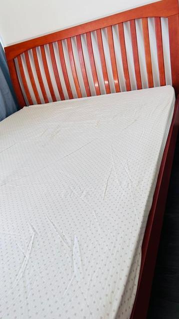 Bed (200x160) for 10 euros