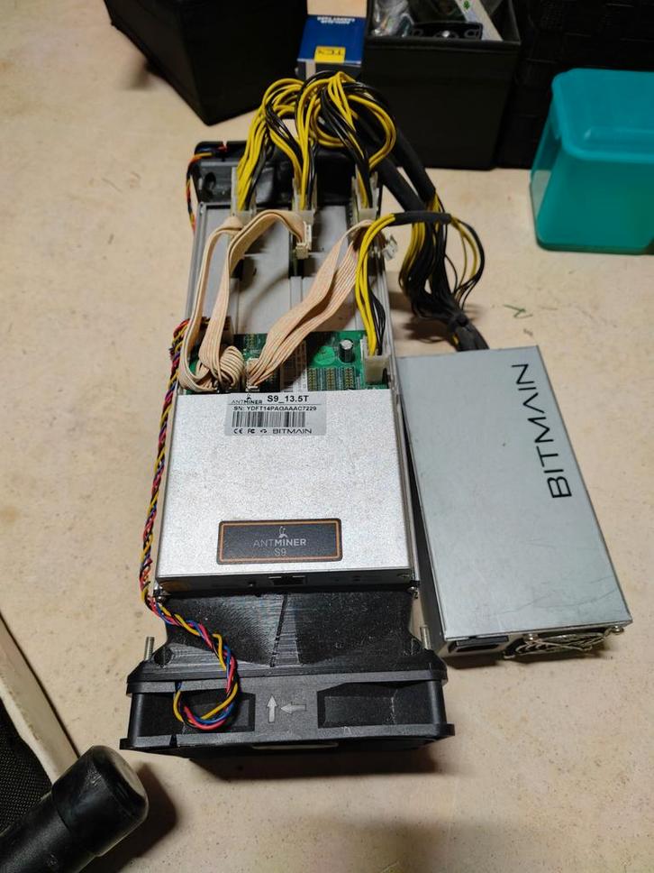 Antminer S9 13.5T Bitcoin Miner, Computers en Software, Barebones, Gebruikt, Ophalen