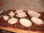 Prachtig antiek servies beige met roze bloemetjes 1koop, Ophalen