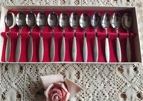 12 Vintage advokaatlepeltjes/ likeurlepeltjes in doos, Amefa, Huis en Inrichting, Keuken | Bestek, Gebruikt, Rvs of Chroom, Ophalen of Verzenden