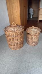 2 rieten Manden, Huis en Inrichting, Woonaccessoires | Schalen en Manden, Ophalen, Zo goed als nieuw, Rond, Riet