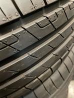 “225 55 17 Goodyear. Demo. Puntjes zitten er nog op”, Ophalen, Gebruikt, 17 inch, Band(en)