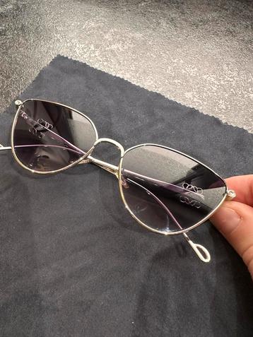 Loewe Zonnebril - Stijlvol en Elegant! beschikbaar voor biedingen